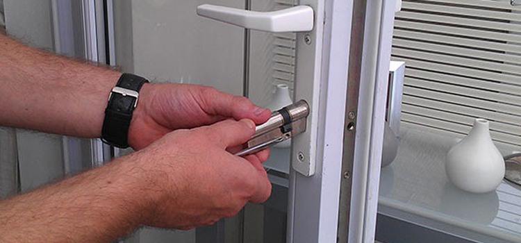 Commercial Door Lock Repair in Rancho San Diego