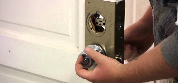 Home Lock Change in Rancho San Diego